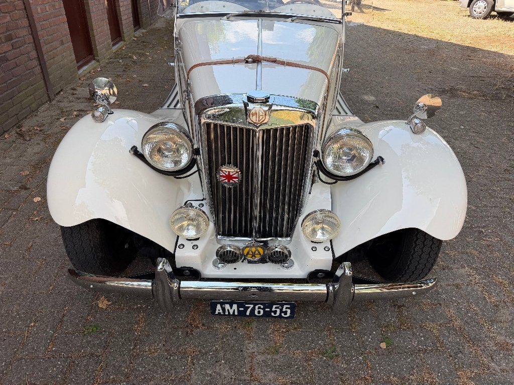 Daytona MiGi Cabriolet MG TD Volledig Gerestaureerd 1965, foto 7