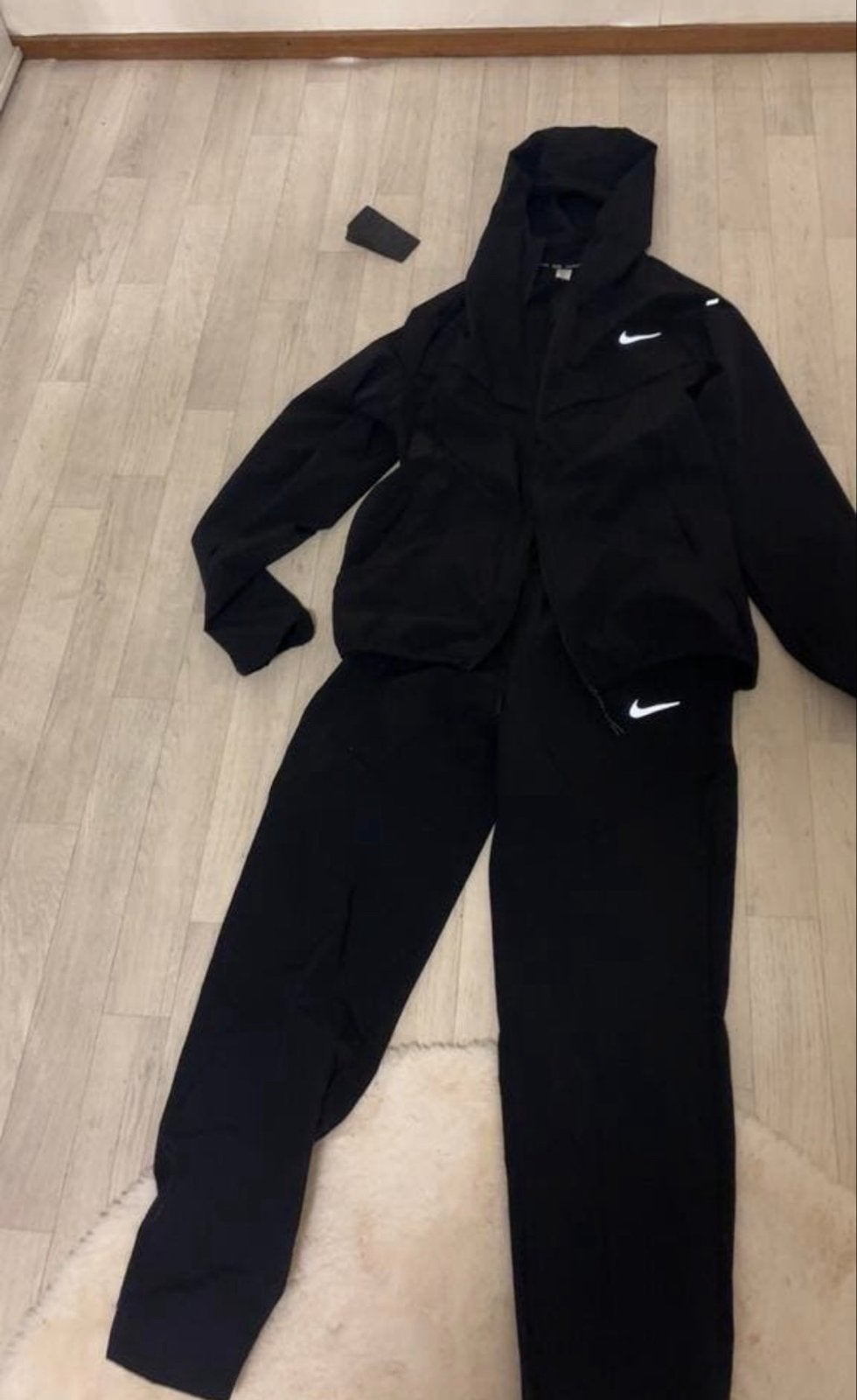 Nike Trainingspak Zwart en donkergrijs 3 stuks, Zwart, Ophalen of Verzenden, Hardlopen of Fietsen, Maat 56/58 (XL)