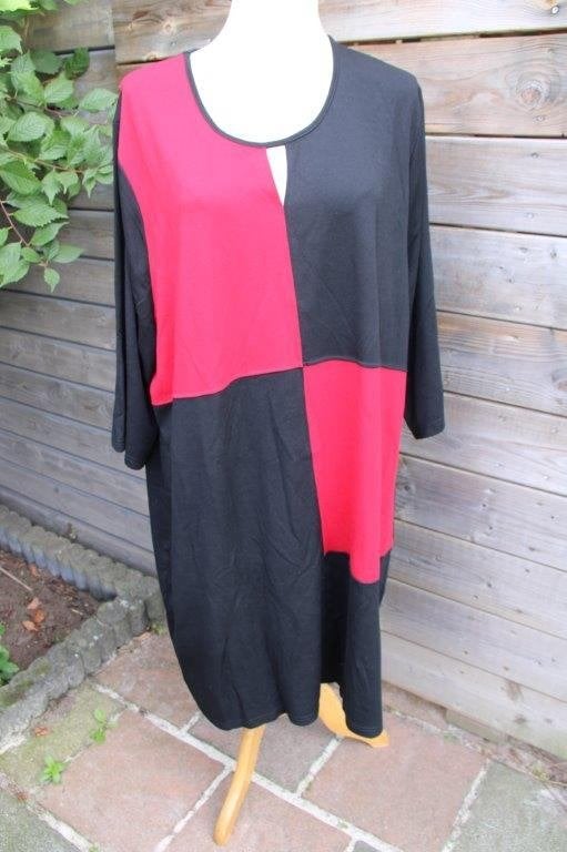 Jurk zwart/ rood STUDIO mt Xl Vaste prijs, Zwart, Maat 46/48 (XL) of groter, Ophalen of Verzenden, Zo goed als nieuw