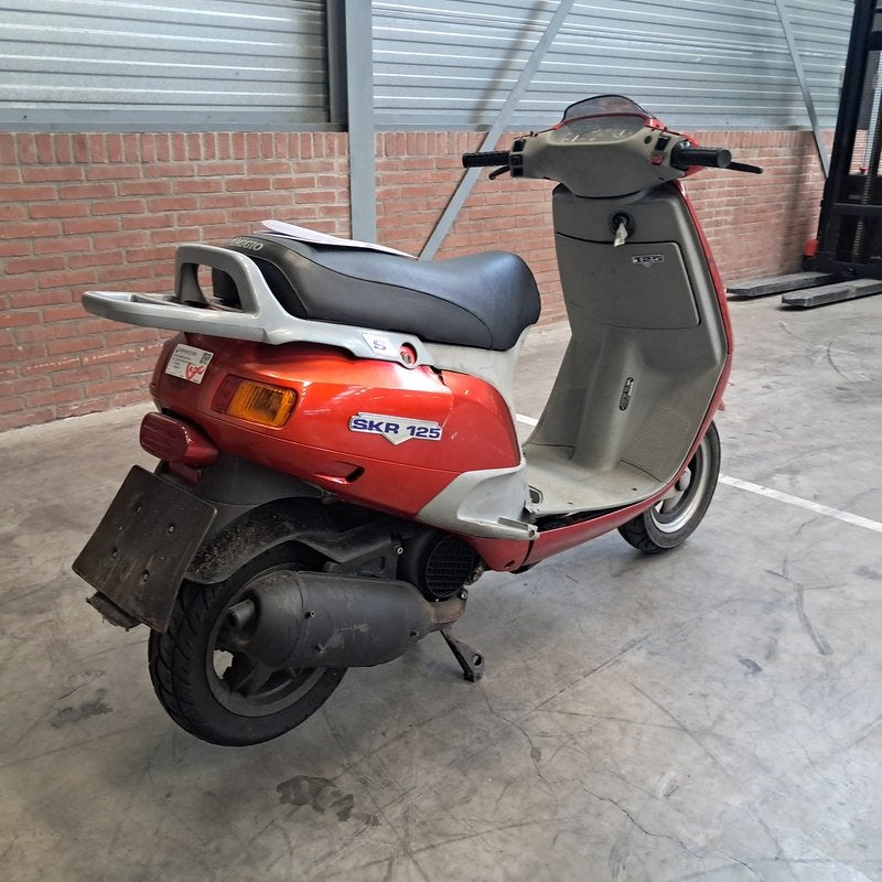 (GEZOCHT) Gratis scooter voor opknappen, Ophalen of Verzenden, Zo goed als nieuw, Benzine, Overige merken