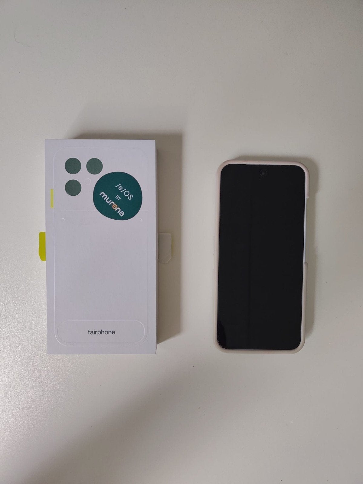 Fairphone GEN 6 e/OS Cloud White met accessoires, Telecommunicatie, Mobiele telefoons | Overige merken, Gebruikt, Ophalen of Verzenden