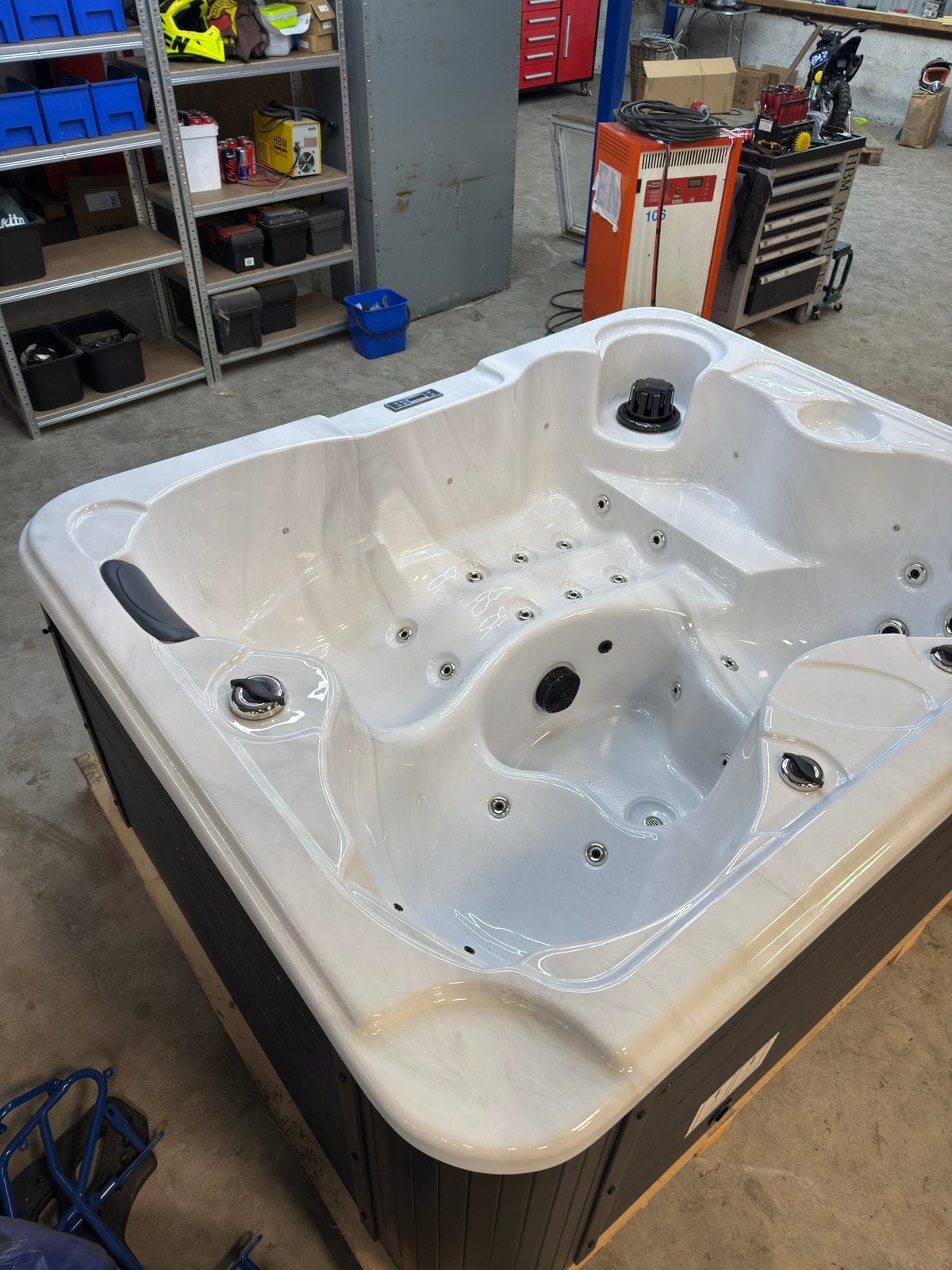 Jacuzzi hottub bubbelbad welness 210x170 230v balboa, Ophalen, Nieuw, Filter, Vast