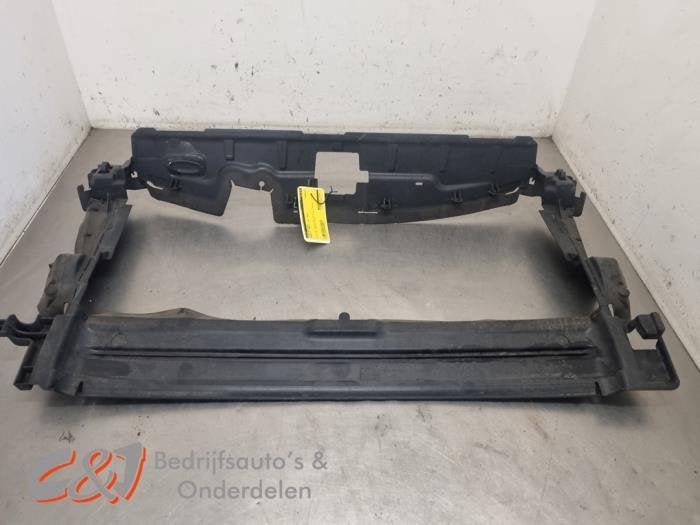 Luchtgeleider van een Renault Trafic, Gebruikt, -, Renault, -