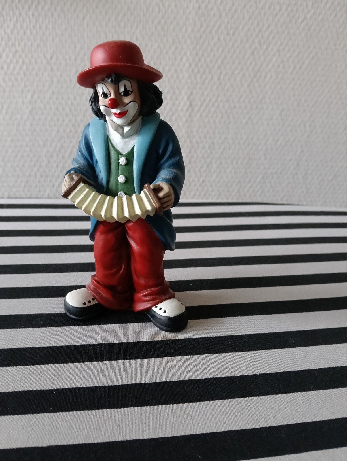 Gilde Clowns beeldje met accordeon - Zo goed als nieuw, Ophalen of Verzenden, Zo goed als nieuw