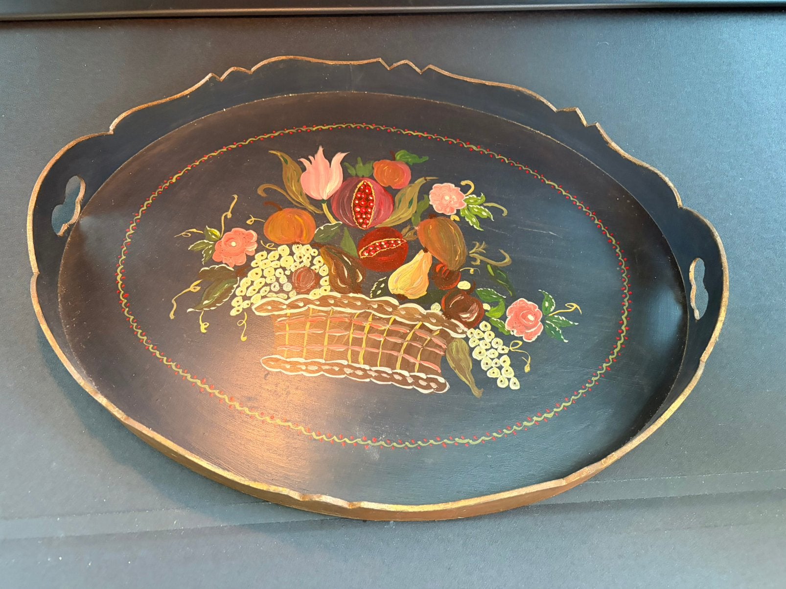 Houten dienblad met handgeschilderde decoratie, Huis en Inrichting, Ophalen, Gebruikt, Handgemaakt, Dienblad