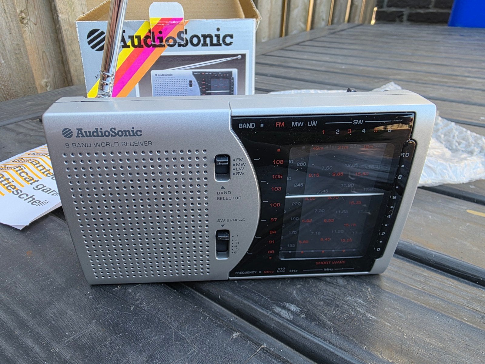 retro wereldontvanger adiosonic, Ophalen, Zo goed als nieuw, Wereldontvanger