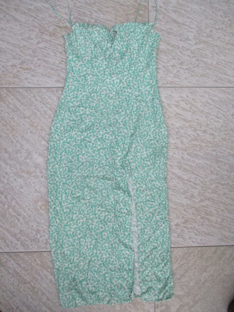 Pull & Bear jurk groen jurkje NIEUW maat M, Kleding | Dames, Maat 38/40 (M), Nieuw, Ophalen of Verzenden, Knielengte