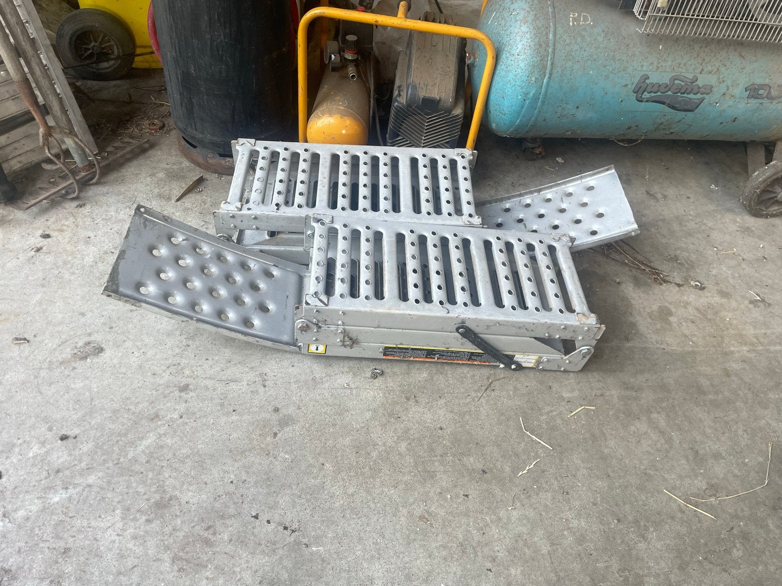Opvouwbare stalen oprijplaat - 250 kg laadvermogen, Ophalen, Gebruikt