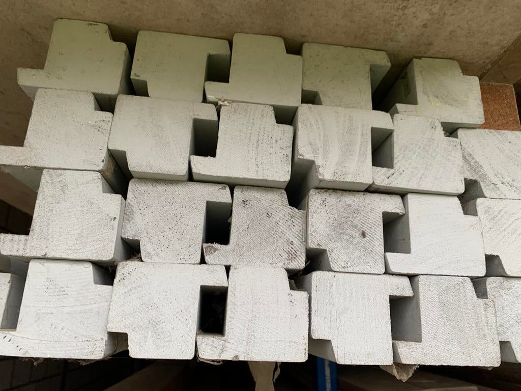 Meranti raamhout 30 stuks, Overige materialen, Zo goed als nieuw, 15 m² of meer, Ophalen