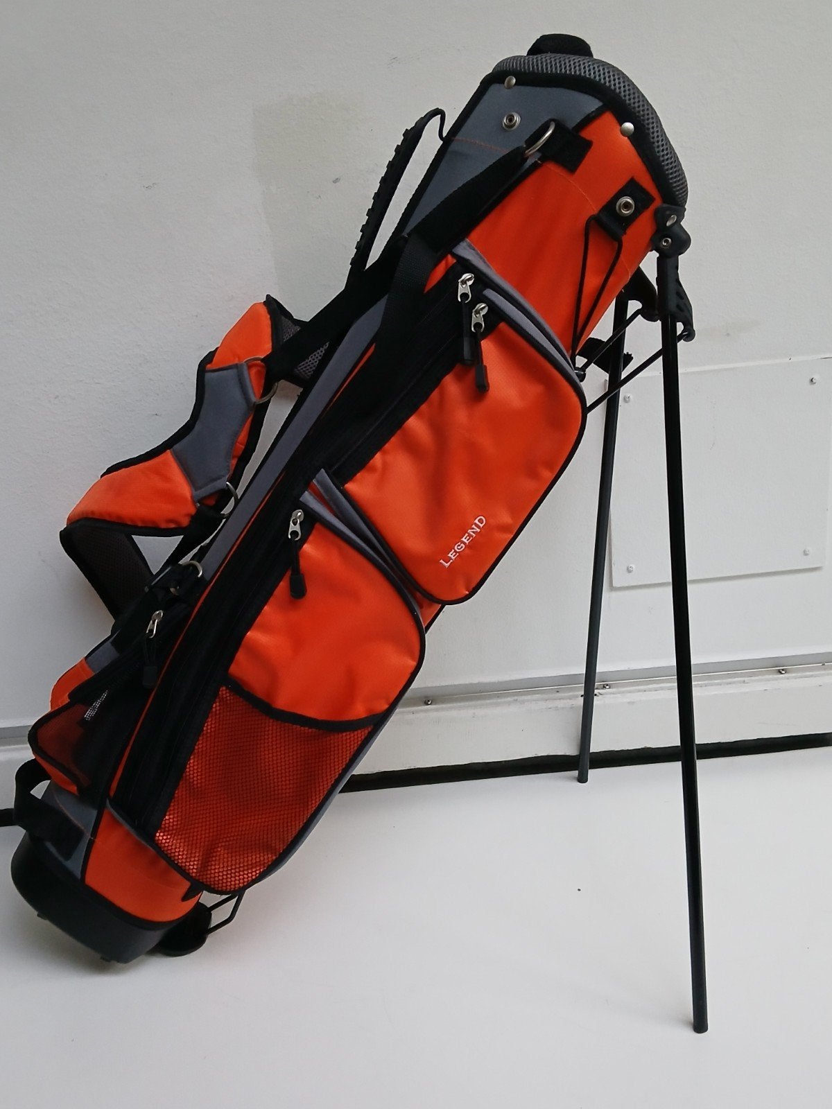 Lichtgewicht Smalle Golftas Legend schouderbande. als Nieuw, Sport en Fitness, Golf, Ophalen of Verzenden, Nieuw, Tas, Overige merken