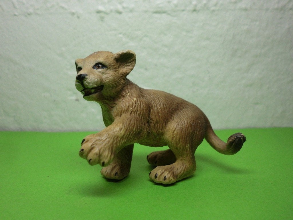 Schleich 14330 leeuw jong, dierfiguur, Verzenden, Gebruikt, Wild dier, Beeldje of Figuurtje