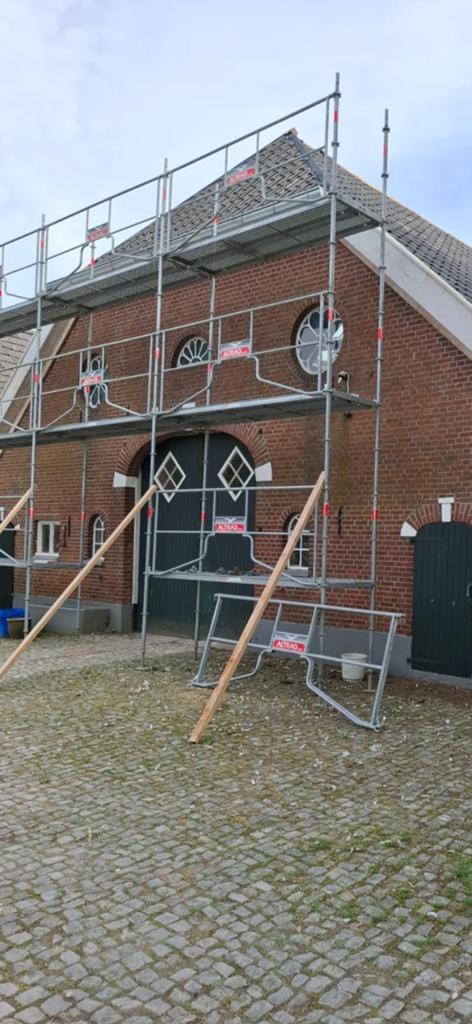 Altrad steiger 150 meter zgan !!!, Doe-het-zelf en Verbouw, Ophalen of Verzenden, Zo goed als nieuw, Rolsteiger of Kamersteiger