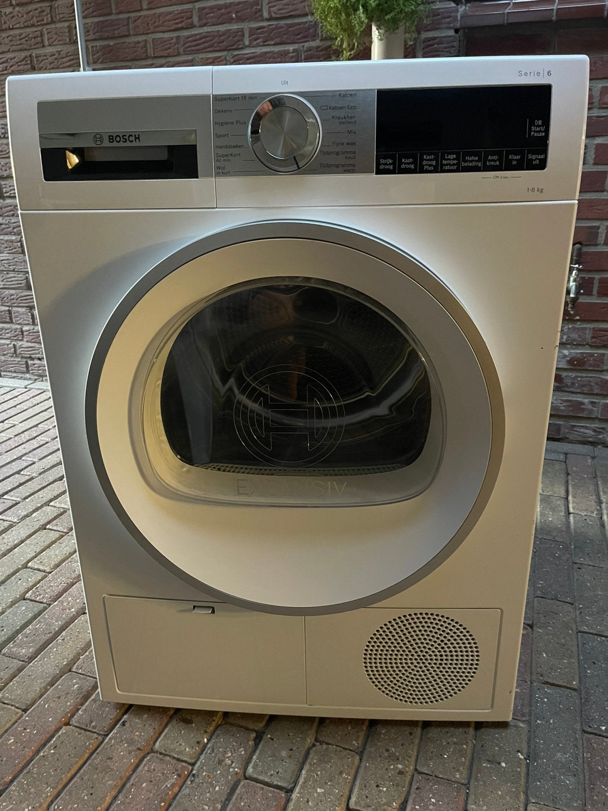 Bosch condensdroger, Ophalen, 6 tot 8 kg, Zo goed als nieuw, Voorlader