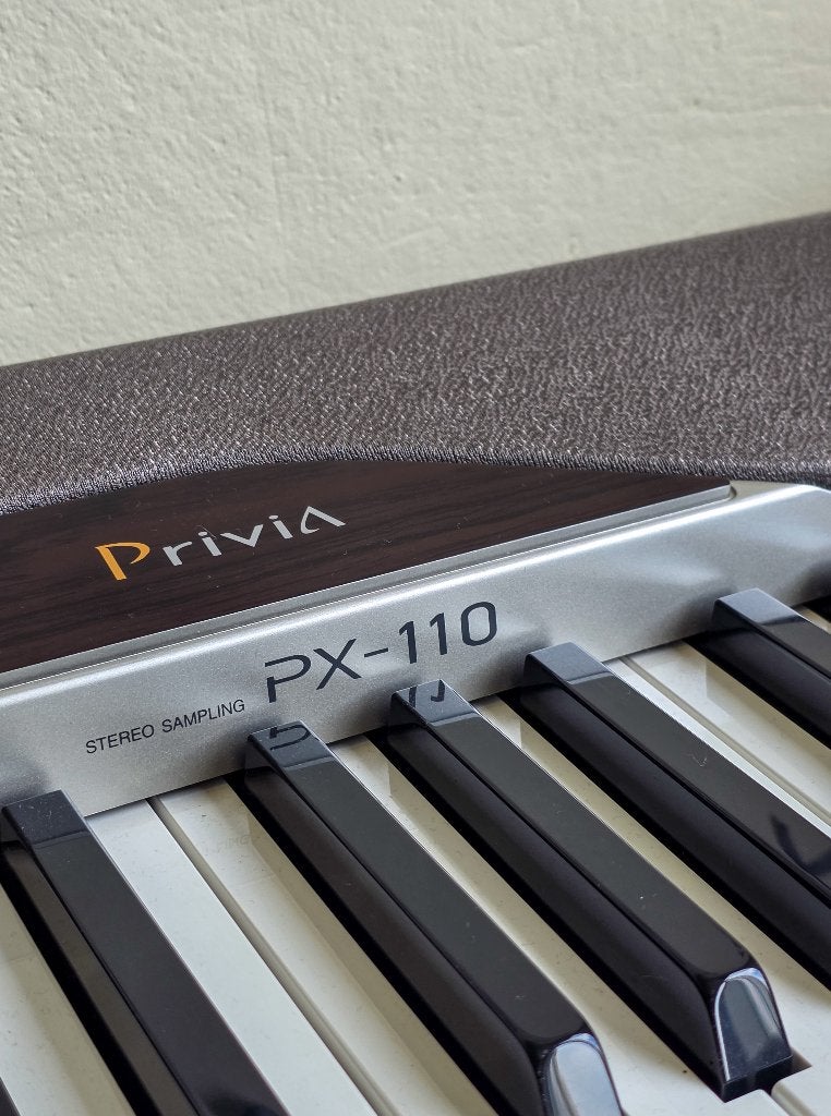 CASIO elektrische piano model PX 110, Ophalen of Verzenden, Zo goed als nieuw, Overige kleuren, Piano