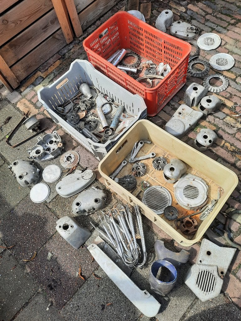 partij oldtimer tomos of puch onderdelen, Ophalen, Gebruikt, Overige typen, Overige merken