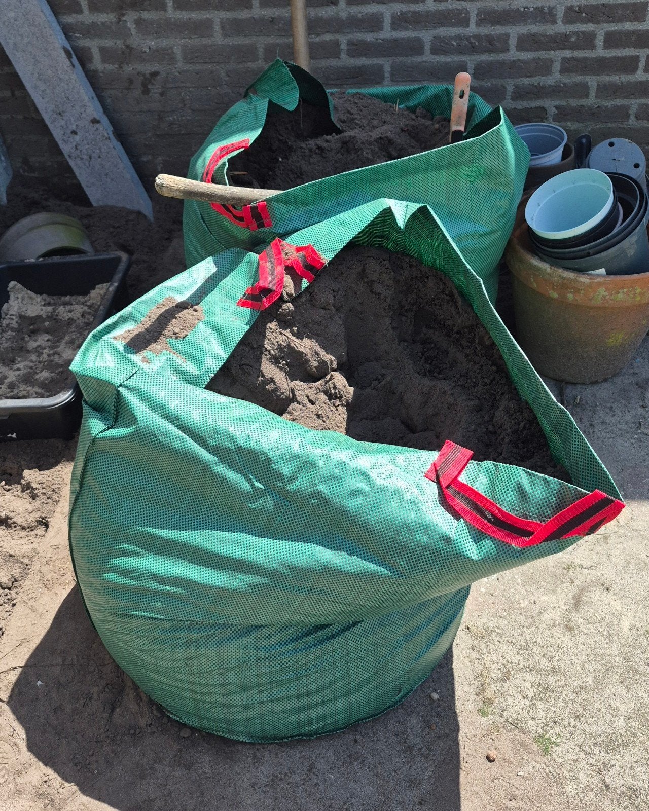 Gratis: 800 liter schone zwarte grond, Ophalen, Gebruikt, Overige typen