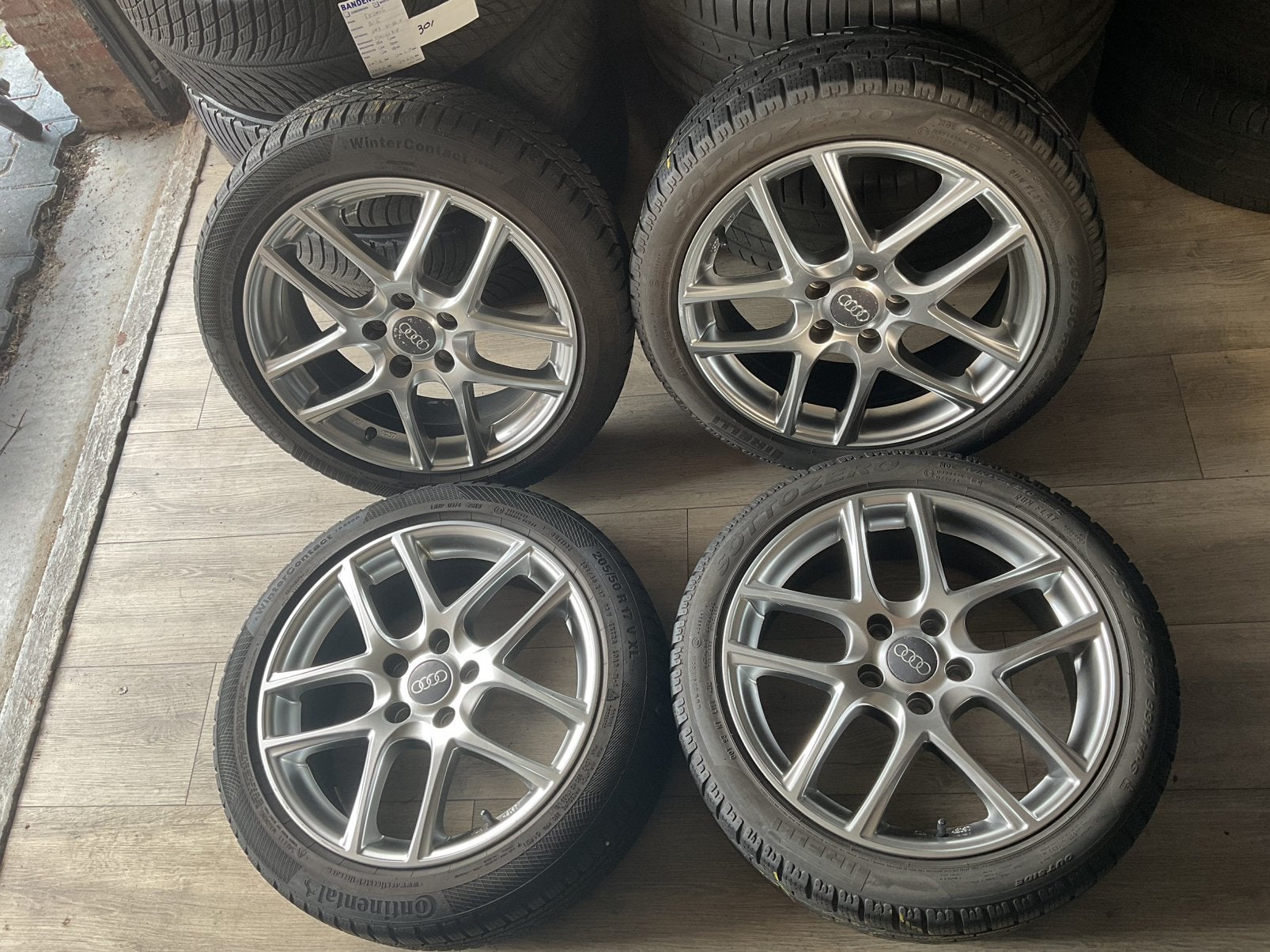 Velgen audi A3/VW Golf/winter/17inch/ET45/runflat, ----, ----, Banden en Velgen, 17 inch