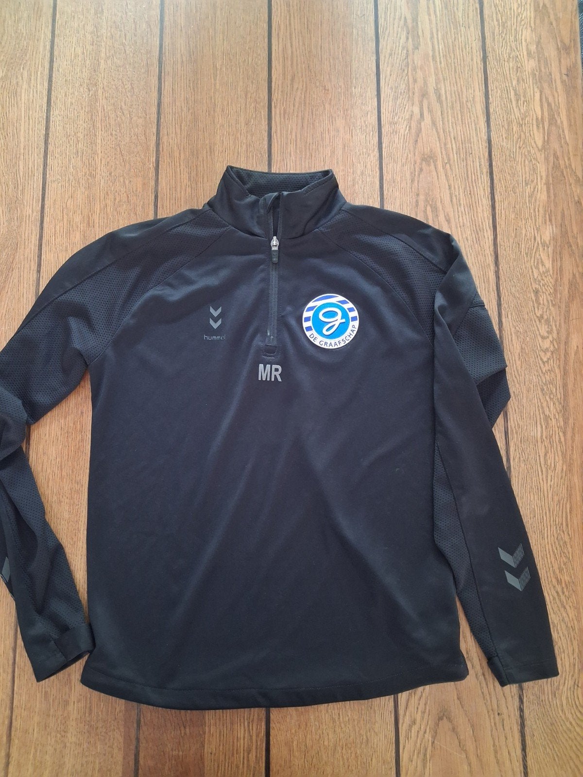 Hummel De Graafschap Doetinchem trainings trui maat 164, Zwart, Overige maten, Ophalen of Verzenden, Zo goed als nieuw