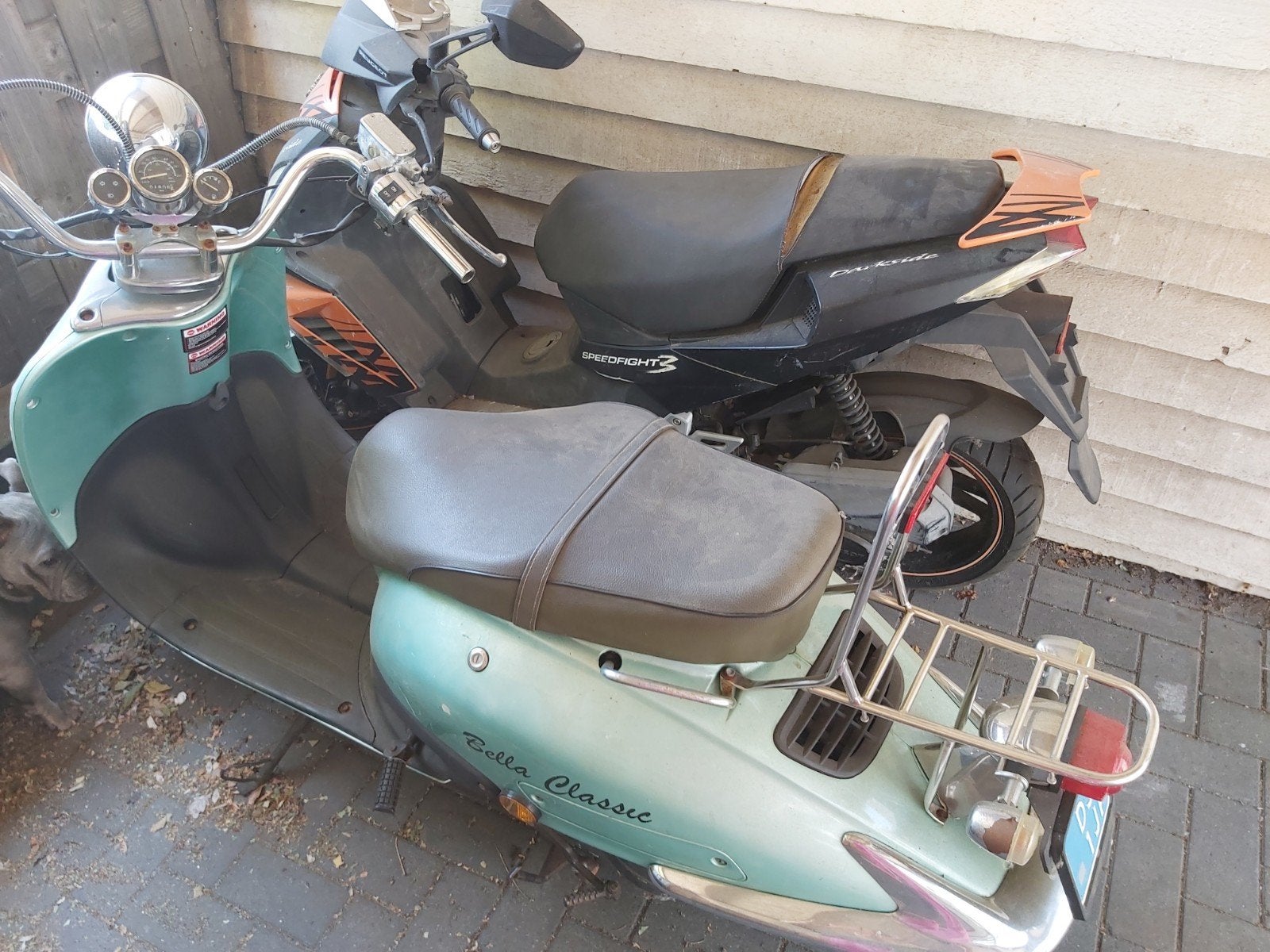 Bella Classic scooter - Retro look, opknapper of onderdelen, Fietsen en Brommers, Scooters | Overige merken, Ophalen of Verzenden
