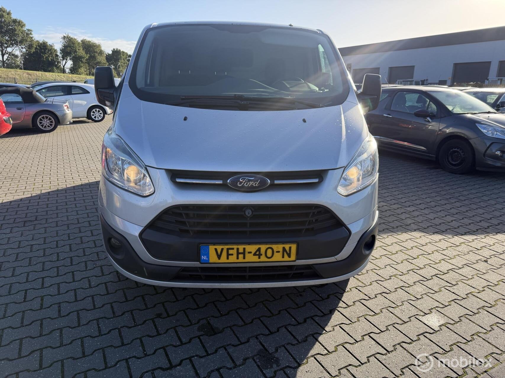 Ford Transit Custom 290 2.2 TDCI L2H1 Ambiente, Voorwielaandrijving, Euro 5, Gebruikt, Zwart