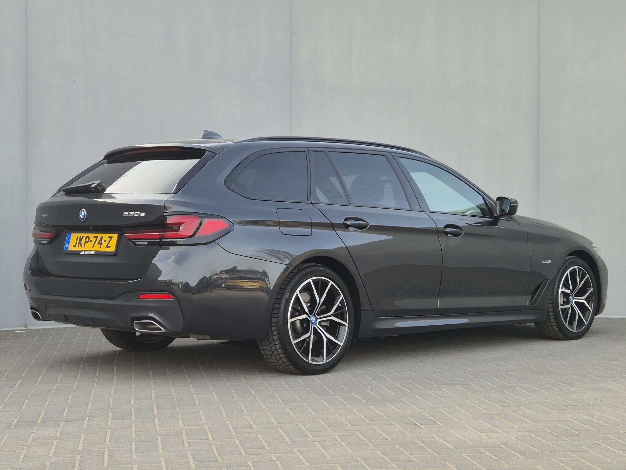 BMW 5-serie Touring 530e xDrive Business Edition Plus M-Spor, Auto's, 1998 cc, 1935 kg, Gebruikt, 4 cilinders