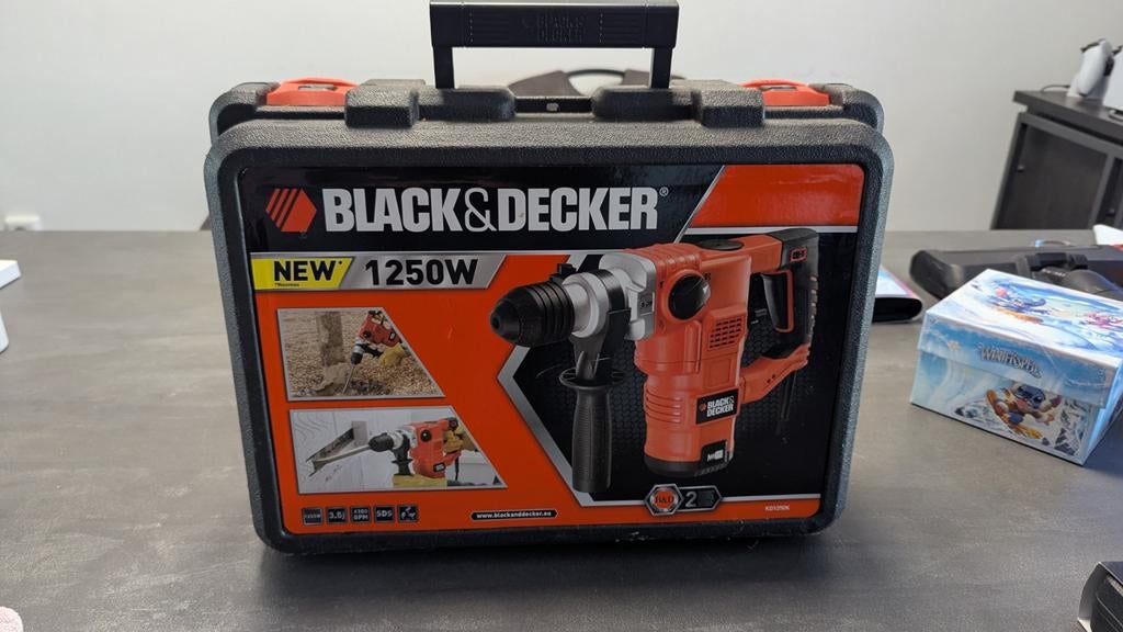 Black & Decker KD1250K Boorhamer 1250W in koffer, Ophalen of Verzenden, Boor- en/of Breekhamer, Variabele snelheid