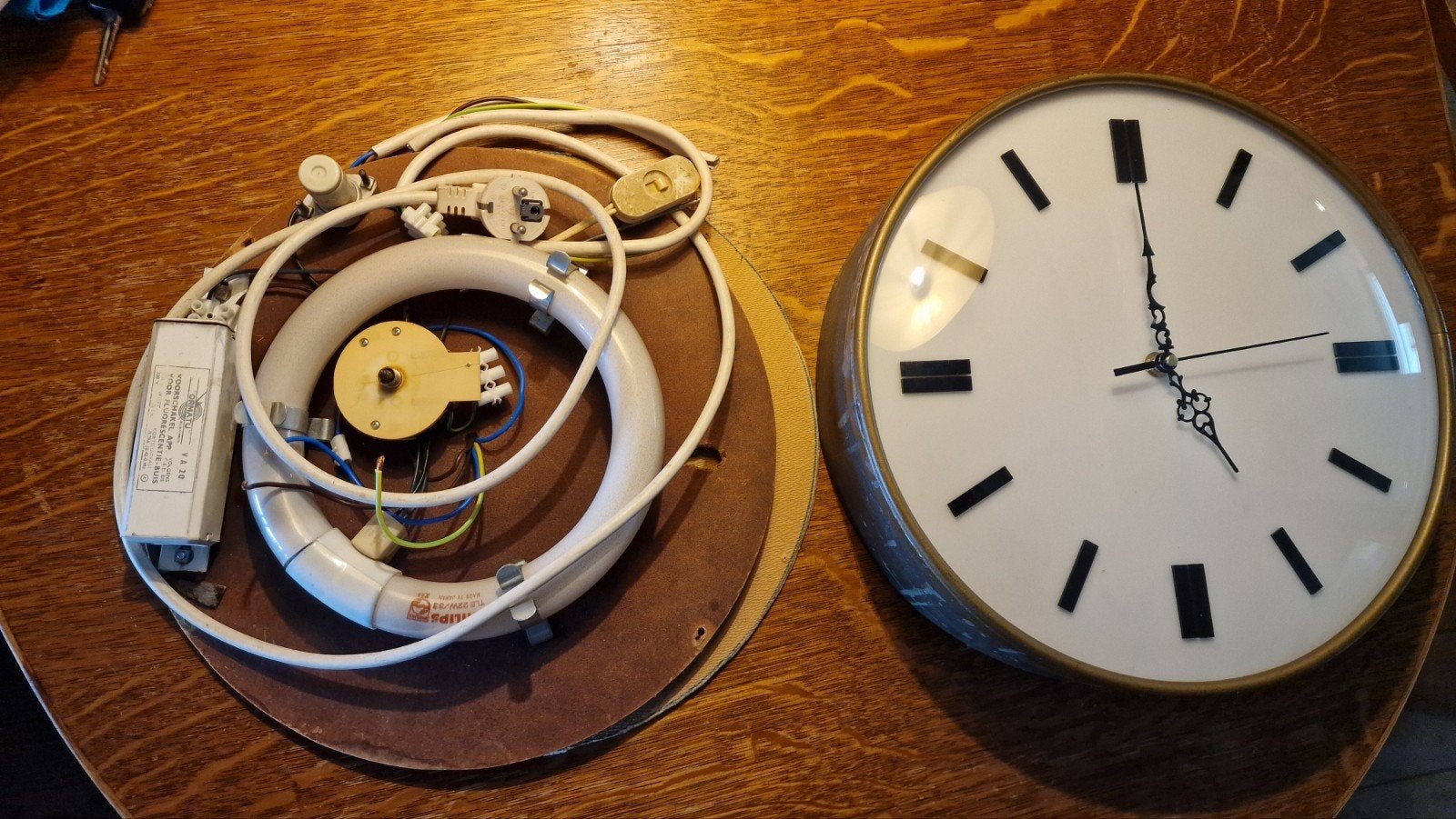 Complete klok met verlichting - diameter 34cm, Ophalen