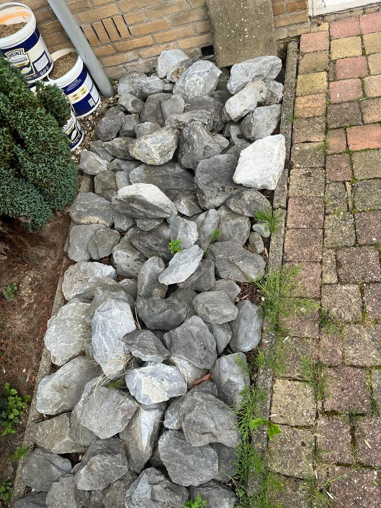 Grote grijze rotsen voor tuin of landschapsarchitectuur, Tuin en Terras, Ophalen, Overige materialen, Gebruikt, Kei