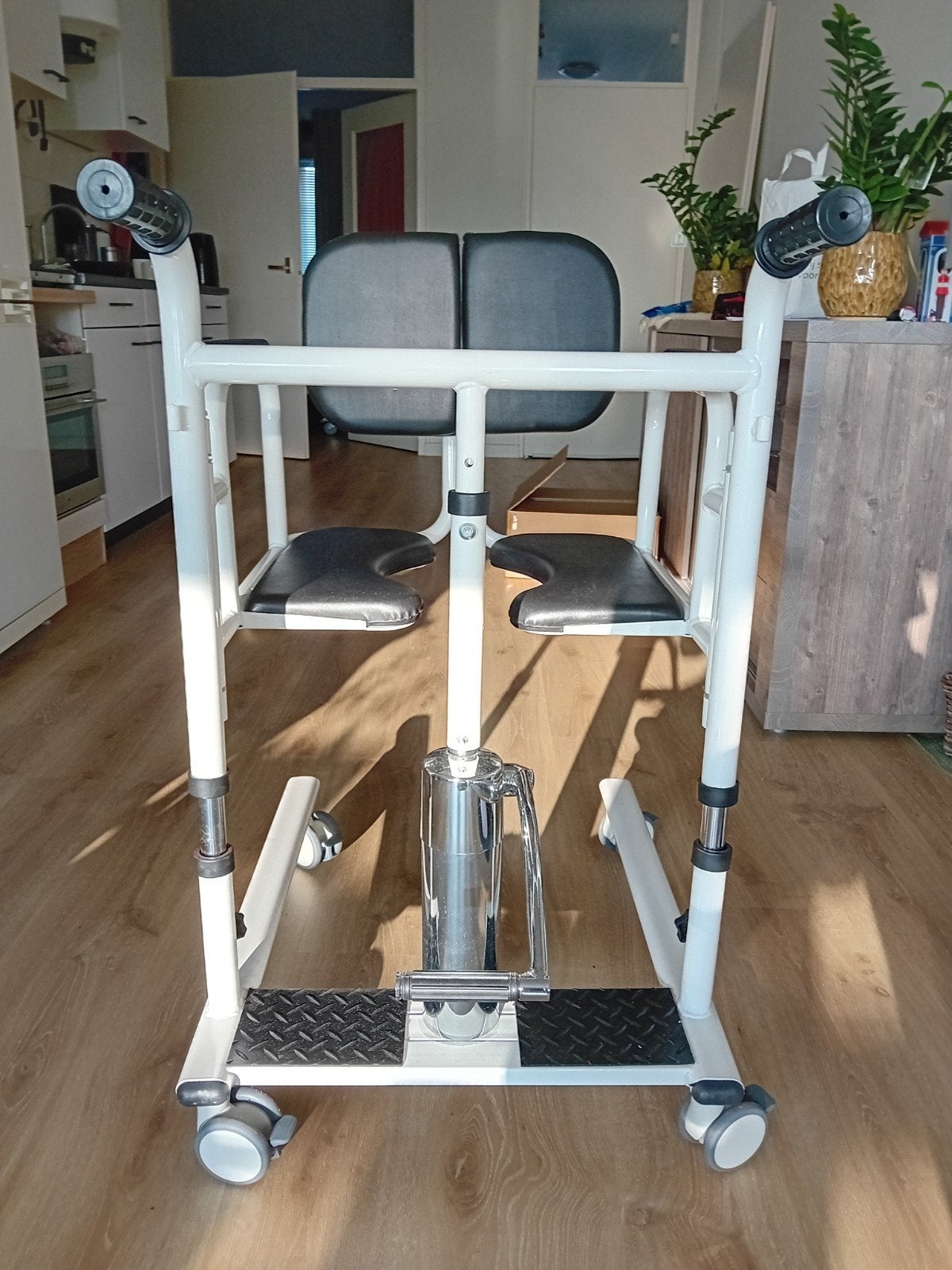 Medische hulpmiddelen. Nieuw en in elkaar gezet., Ophalen of Verzenden, Nieuw