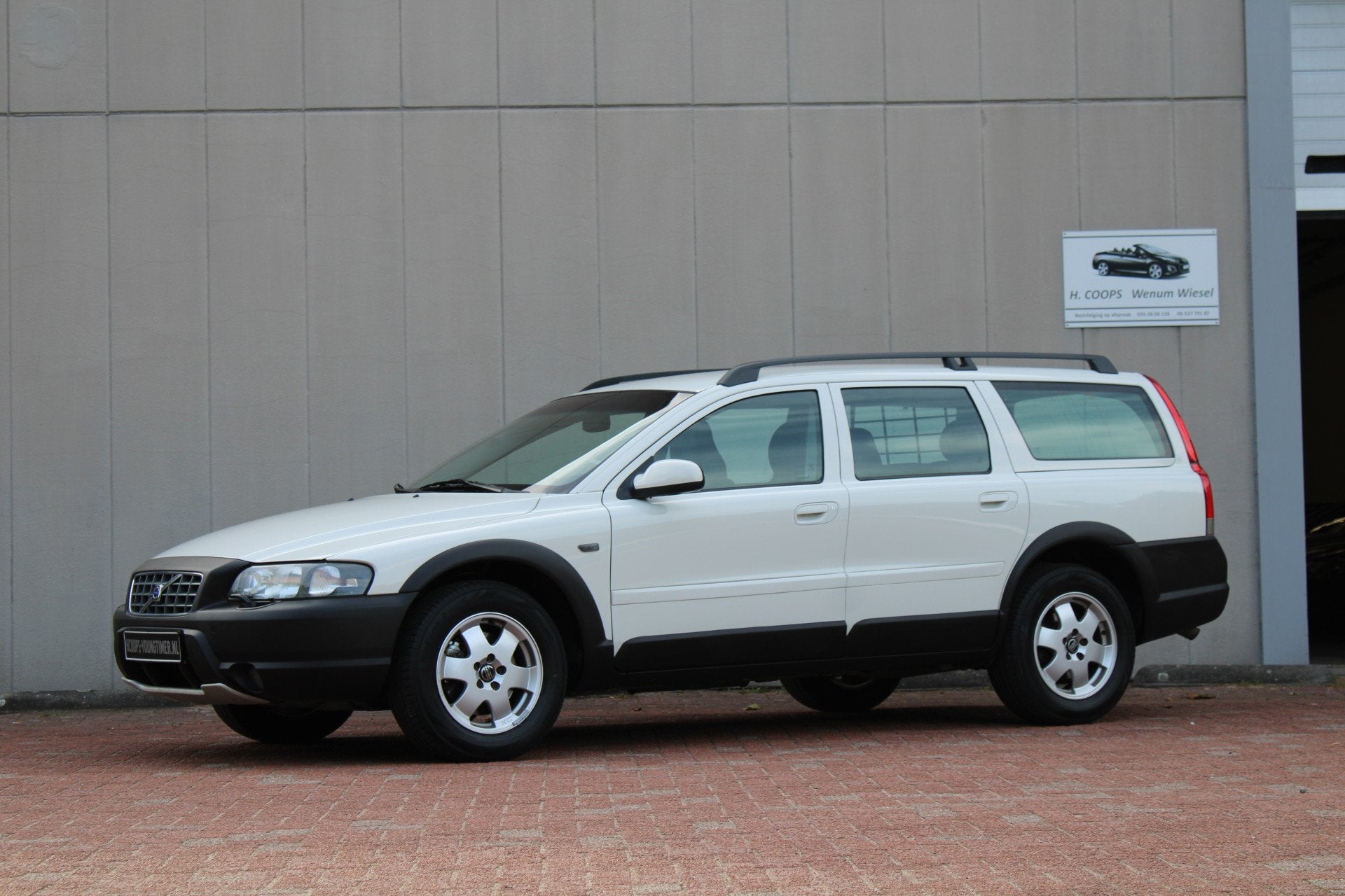 Volvo XC70 2.4 T AWD YOUNGTIMER | APPLE CARPLAY incl. 21% BT, foto 3