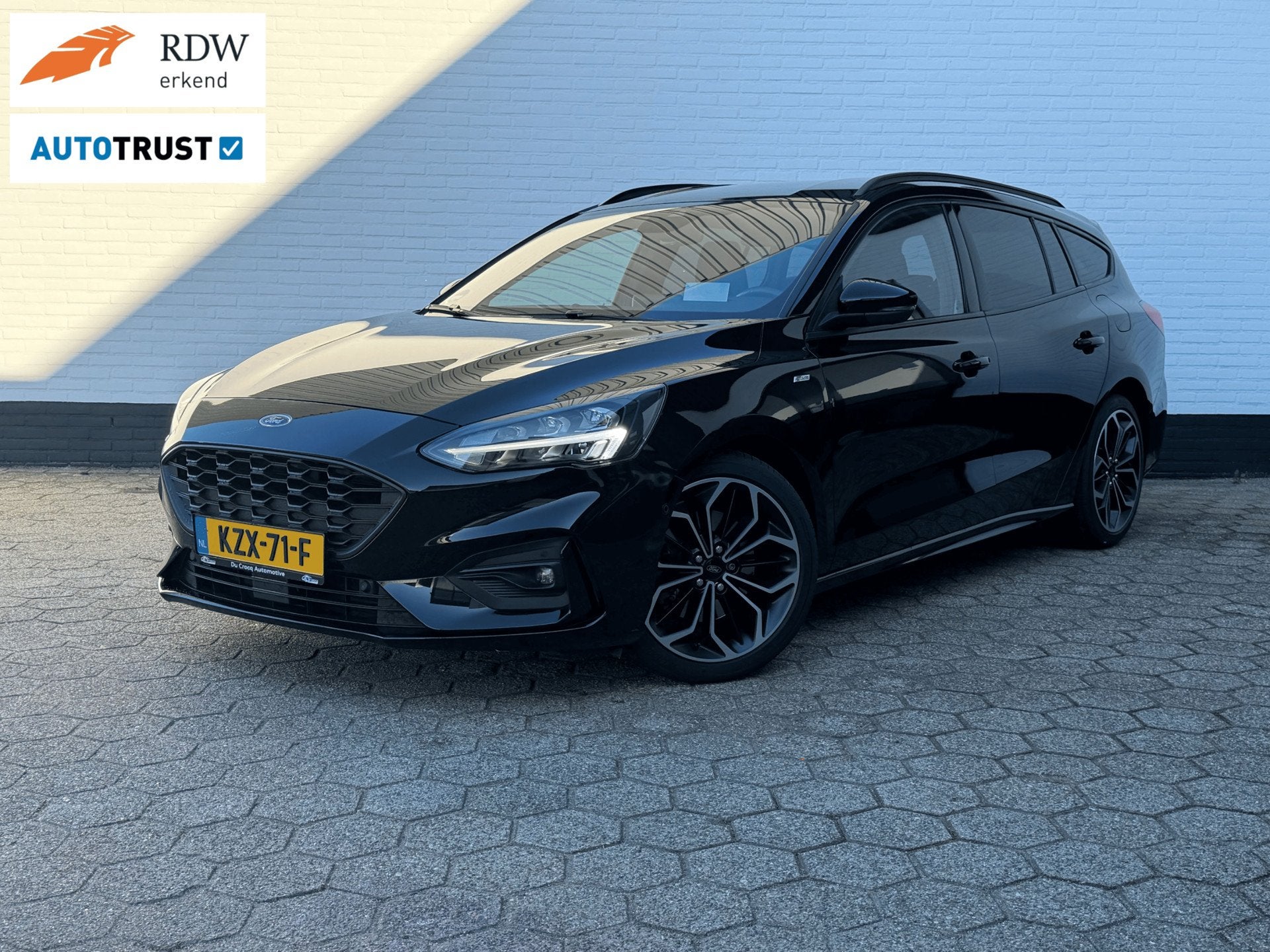 Ford Focus Wagon EcoBoost 125PK ST Line B&O l HEAD-UP l CAME, Auto's, Gebruikt, Zwart, 1283 kg, Zwart