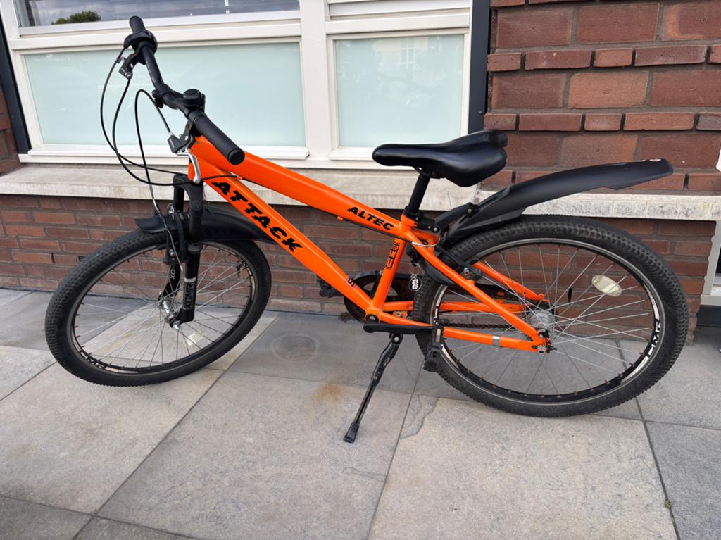 Altec Attack 24 inch mountainbike – oranje - jongens fiets, Fietsen en Brommers, Fietsen | Jongens, Ophalen, Terugtraprem, Versnellingen