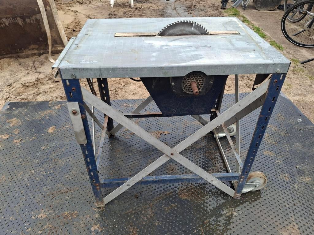 Tafelzaag, Doe-het-zelf en Verbouw, Gereedschap | Zaagmachines, Ophalen, 1200 watt of meer, Cirkelzaag, 70 mm of meer