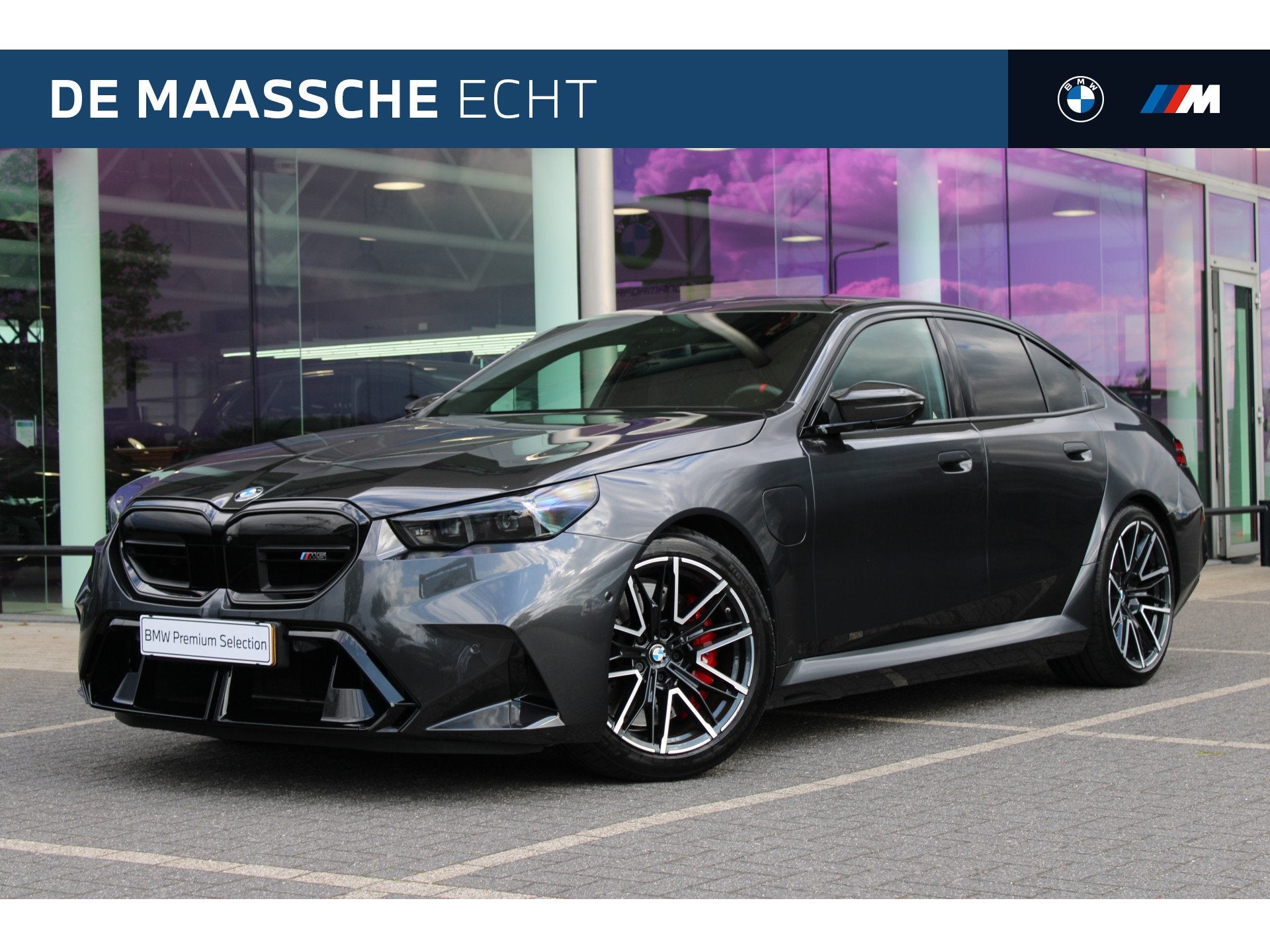 BMW M5 Automaat / Trekhaak / M Drive Professional / Comfort, Auto's, Dealer onderhouden, Gebruikt, 4395 cc, 23 km/l