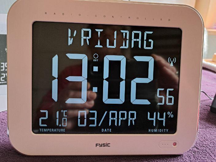 Seniorenklok Fysic FK-777, Ophalen of Verzenden, Zo goed als nieuw, Digitaal, Staande klok
