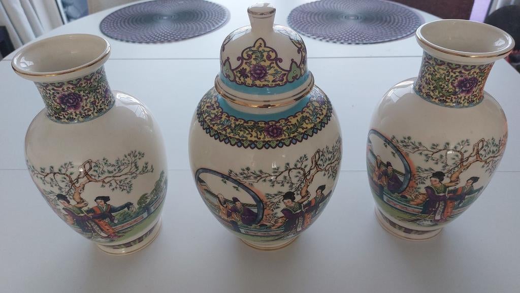 Set van 3 Chinese vazen, chinees kaststel., Antiek en Kunst, Ophalen of Verzenden