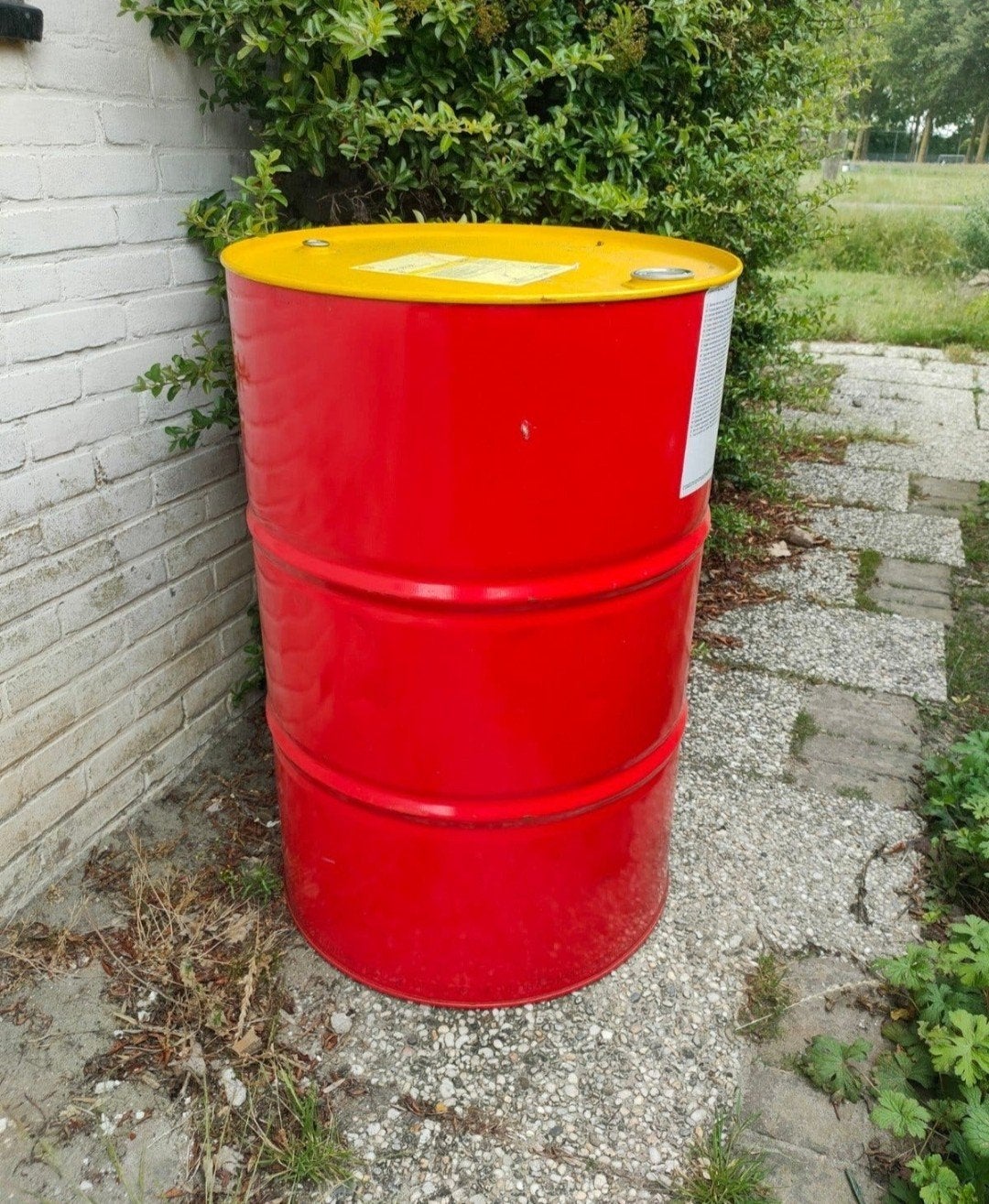 Leeg olievat, vuurton, Ophalen, Gebruikt