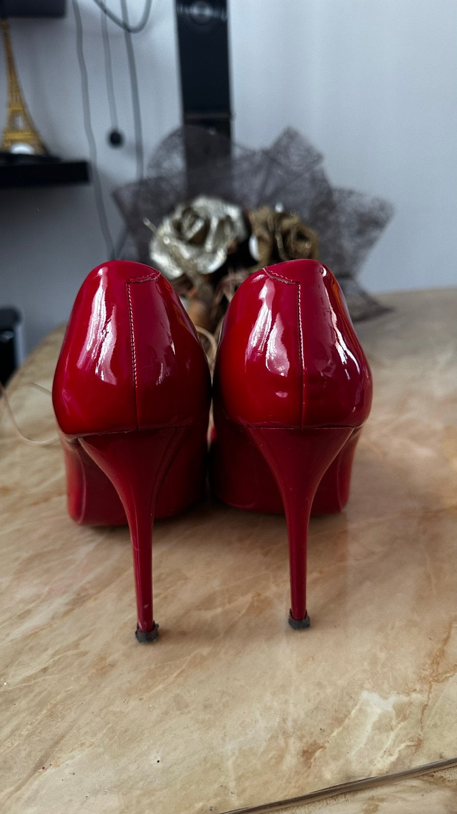 Bellucci rode lakleren pumps - Maat 38, Kleding | Dames, Ophalen of Verzenden, Zo goed als nieuw, Rood, Pumps