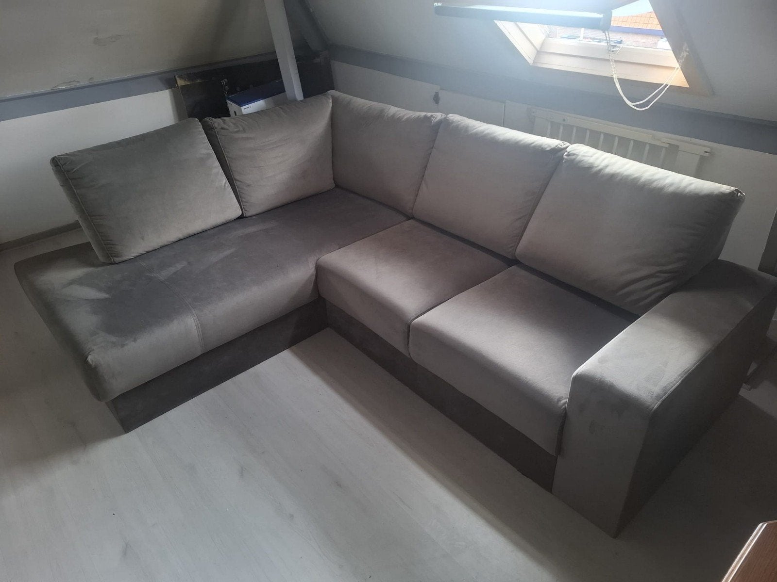 Te koop aangeboden bank zgan, Ophalen, Overige materialen, Overige maten, Hoekbank