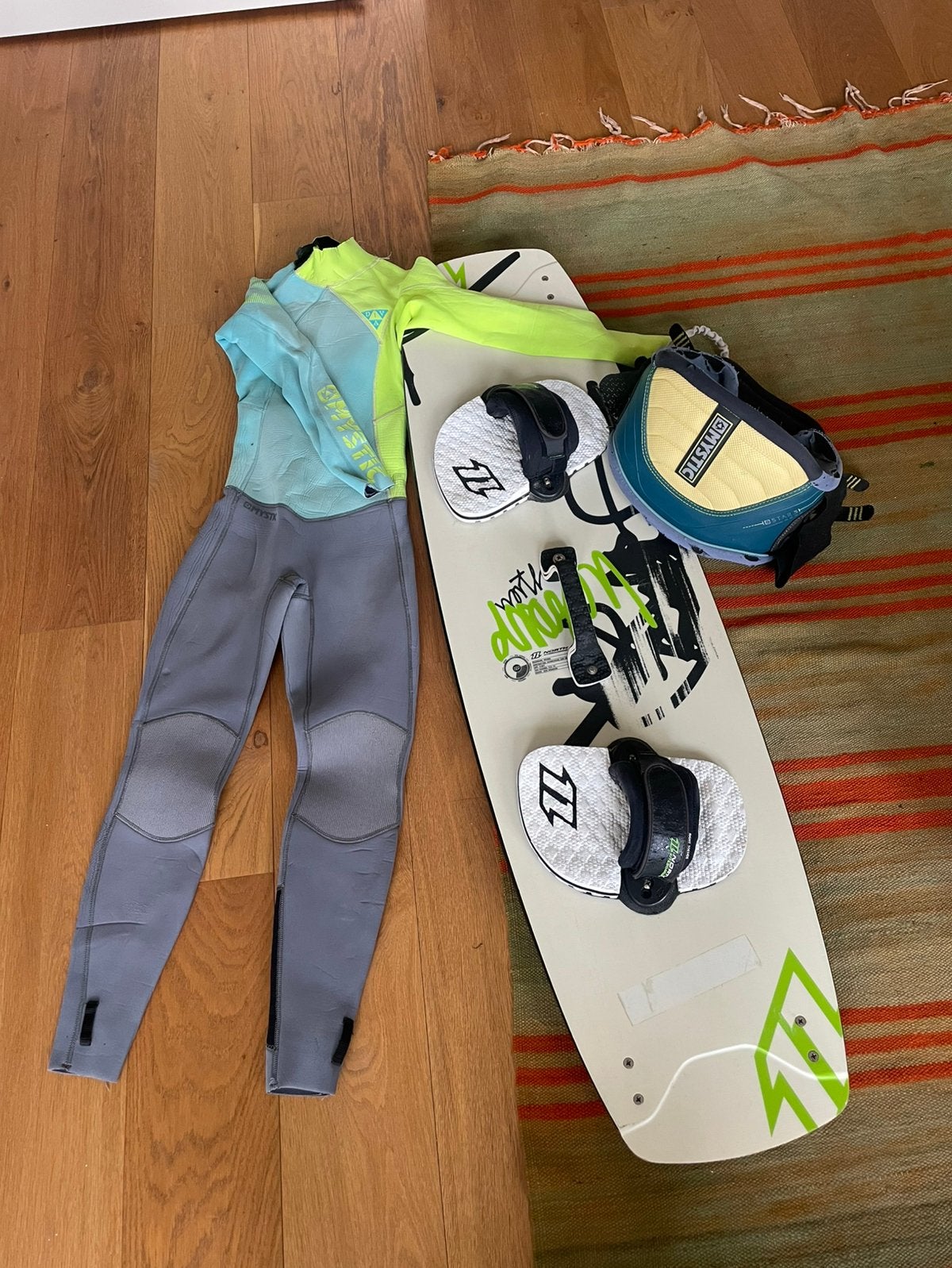 Kitesurfing gear, Watersport en Boten, Kitesurfen, Twintip, Ophalen of Verzenden, Zo goed als nieuw, 12 m²
