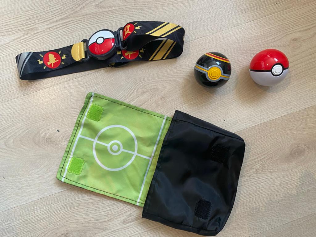 Pokemon speelset met band, Pokeballs en speelmat, Ophalen, Gebruikt, Jongen of Meisje