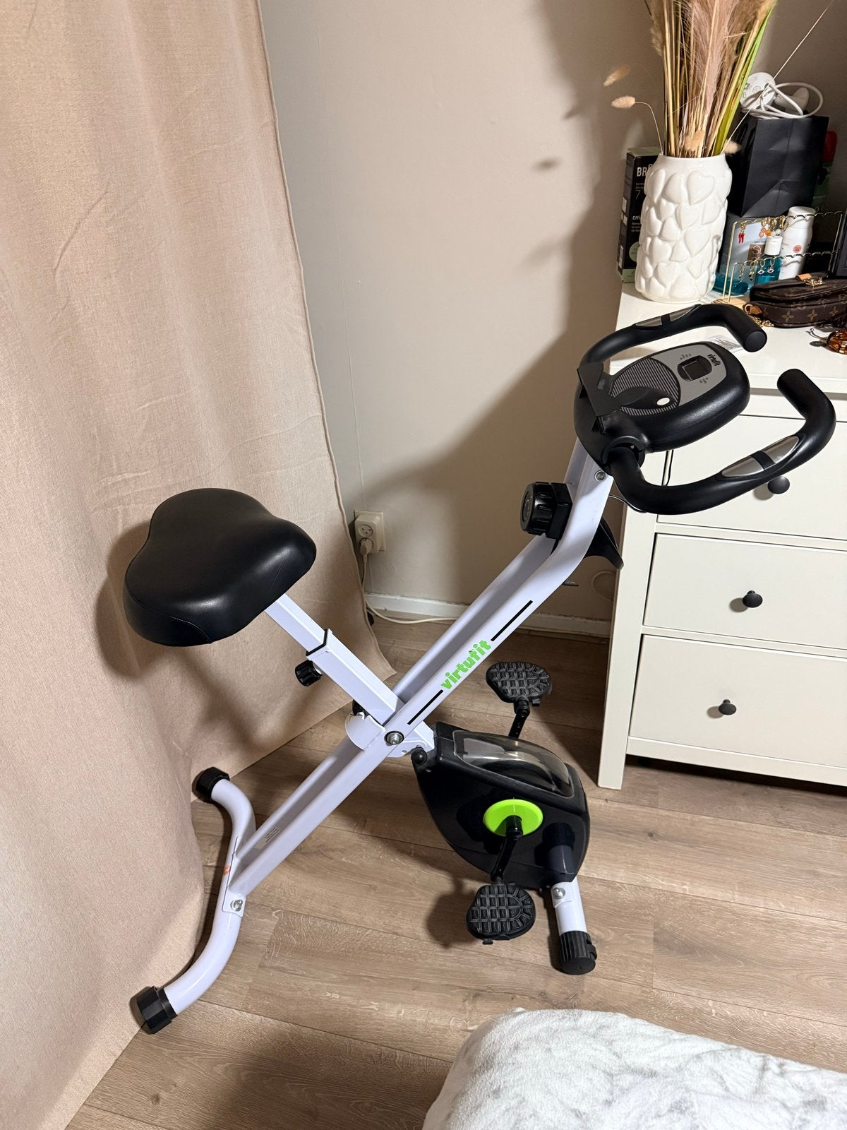 VirtuFit Hometrainer, Ophalen, Zo goed als nieuw, Metaal, Benen