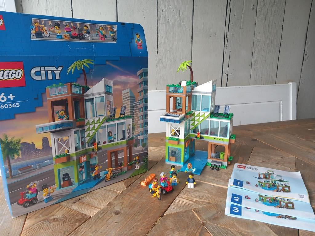 Appartementsgebouw 60365, Kinderen en Baby's, Speelgoed | Poppenhuizen, Ophalen of Verzenden, Zo goed als nieuw, Toebehoren