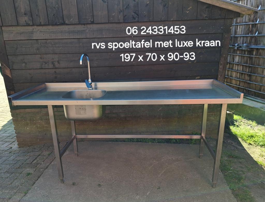 Vol rvs gelaste spoeltafel met nieuwe luxe kraan, Huis en Inrichting, Ophalen, Zo goed als nieuw