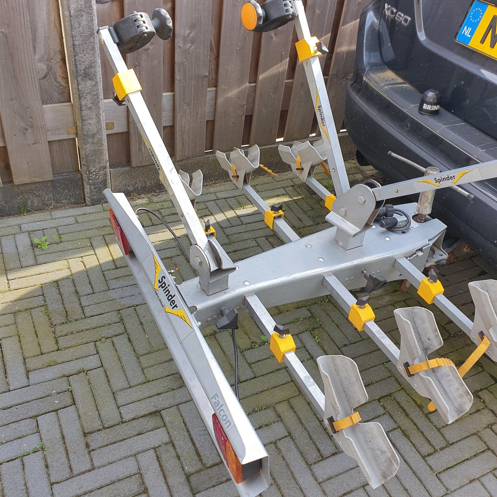 Fietsendrager voor 3, Ophalen, Trekhaakdrager
