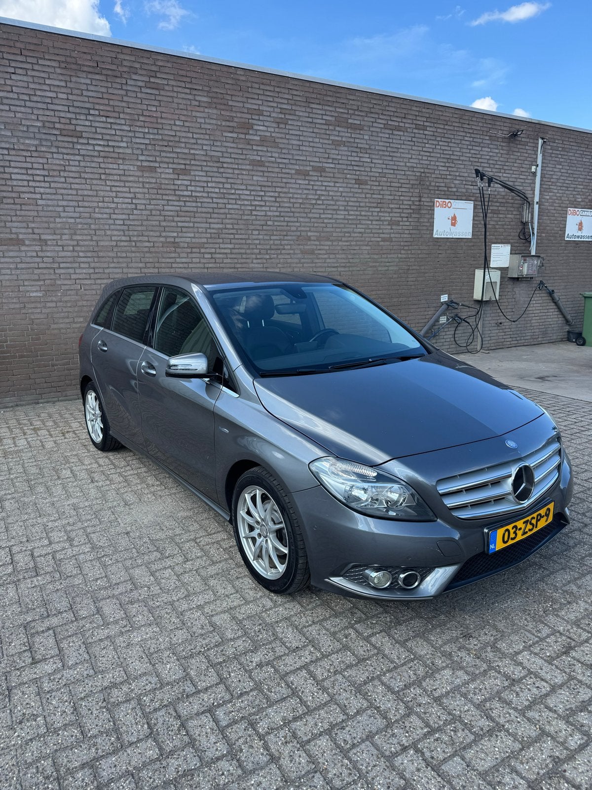 Mercedes-Benz B-Klasse 1.6 B180 5DRS 2012 Grijs nieuwe apk, 1325 kg, Zwart, 4 cilinders, 122 pk