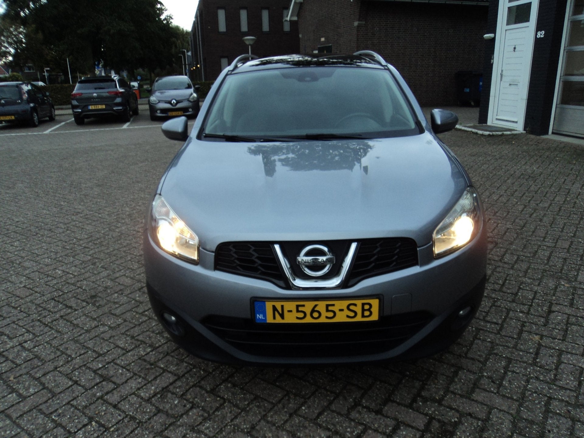 Nissan Qashqai +2 1.6 Visia Cruise Camera Pano, Auto's, Voorwielaandrijving, Euro 5, Gebruikt, Zwart