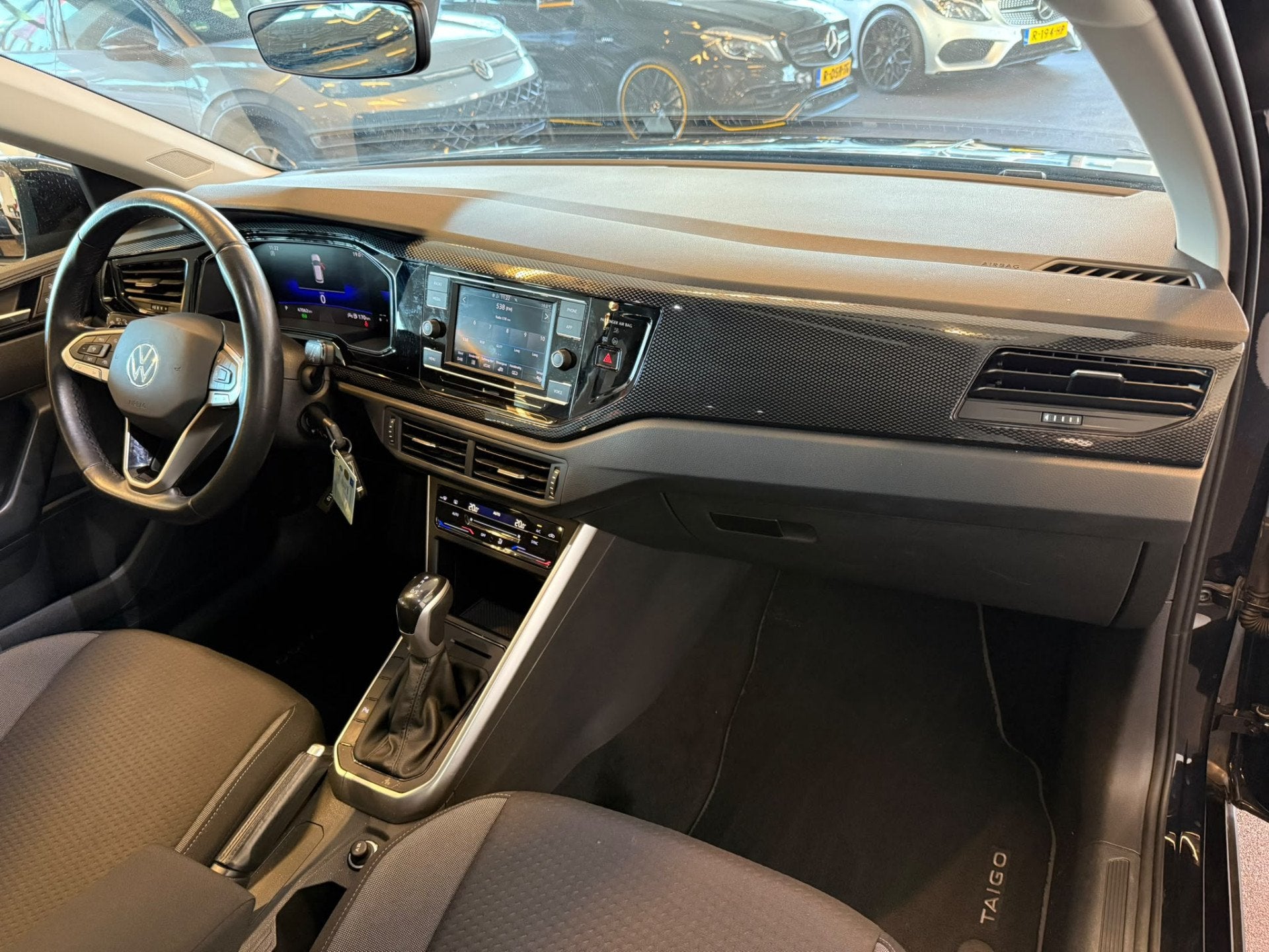 Volkswagen Taigo 1.0 TSI Life Automaat | Adaptieve cruise co, Auto's, Dealer onderhouden, Stof, Gebruikt, Met garantie (alle)