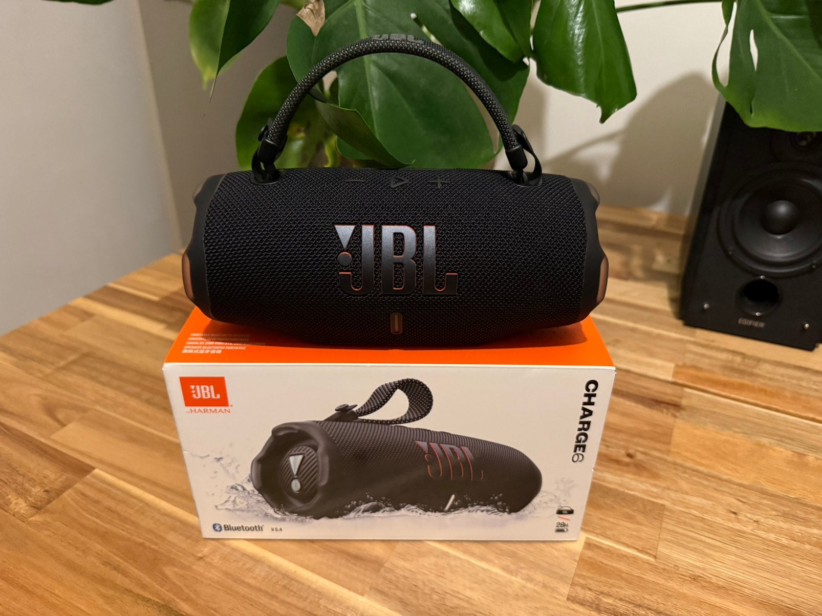 JBL Charge 6, Gebruikt, Bluetooth, JBL, Verzenden