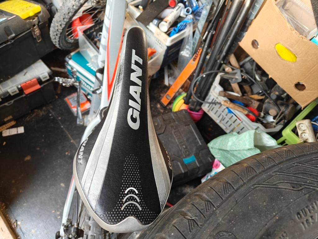 Giant fietszadel, Fietsen en Brommers, Fietsonderdelen, Ophalen of Verzenden